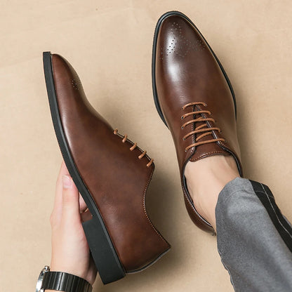 Klassieke Puntige Herenlakschoenen | Bruine Luxe Business Schoenen | Casual en Formeel